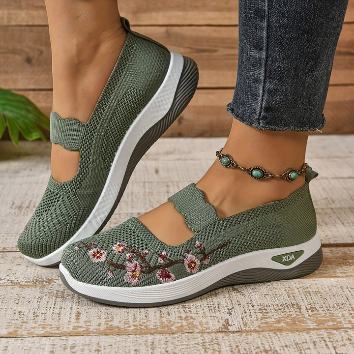 SoutienPlus™ | Ergonomic Comfort Footwear + Complimentary Insoles
