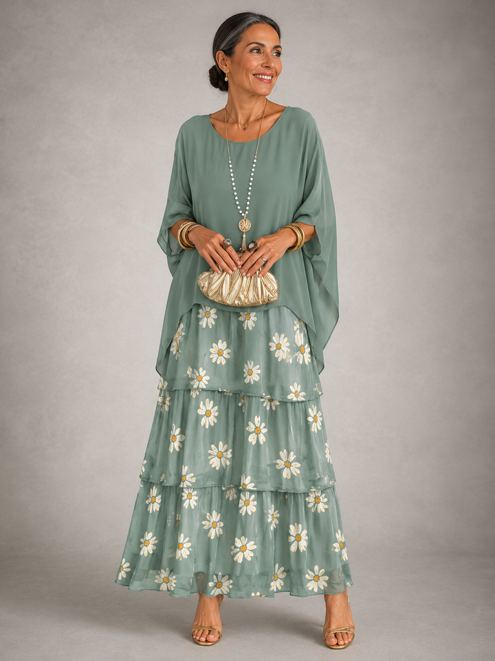 Lara  | Graceful Maxi Dress with Flowing Design